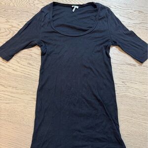 Splendid Size Large 3/4 Sleeve Black Tshirt